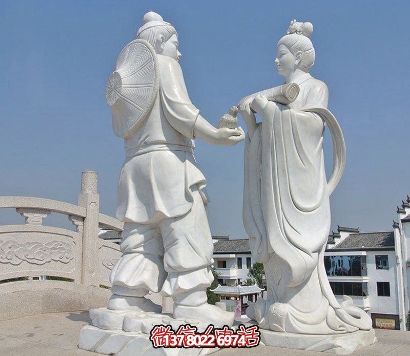 古代牛郎織女石雕，擺放于花園廣場(chǎng)，帶來(lái)漢白玉般的浪漫氣息